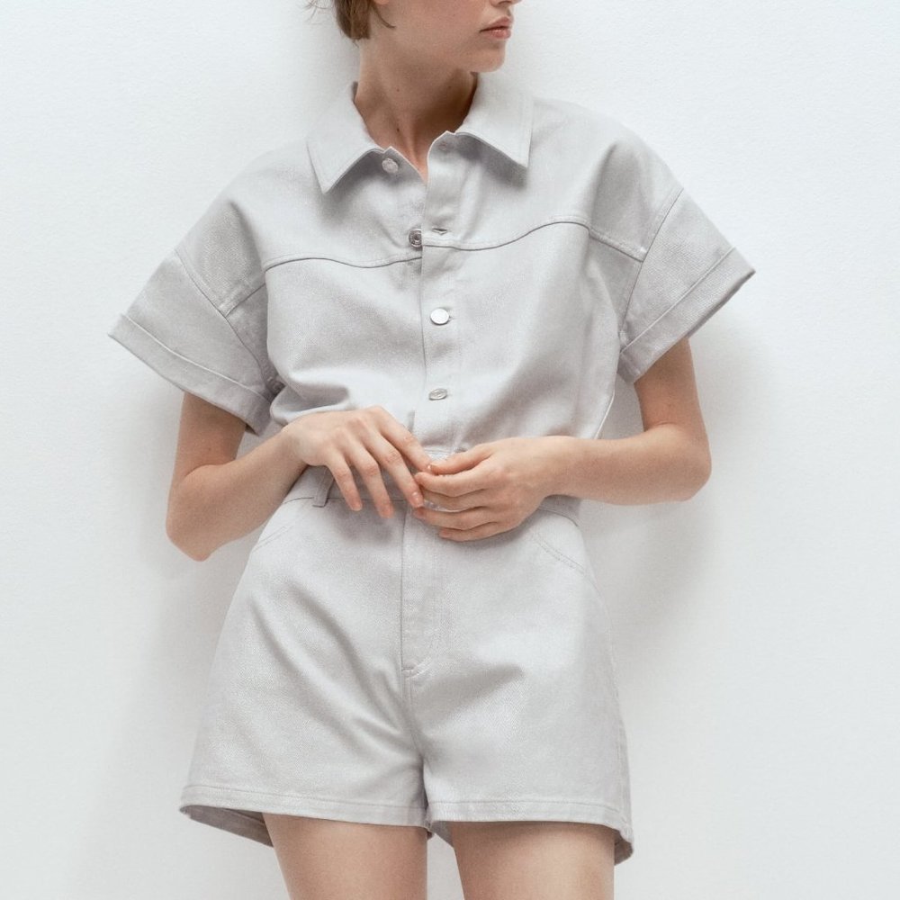 Zara Short Denim Romper Lapel Collar Pockets Shiny Jean Short Sleeve Bloggers XS